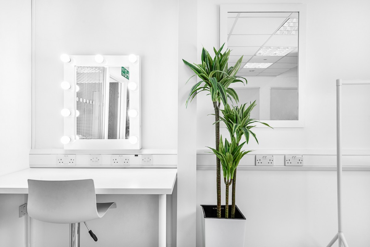 image for Uniq Studios - Studio 3